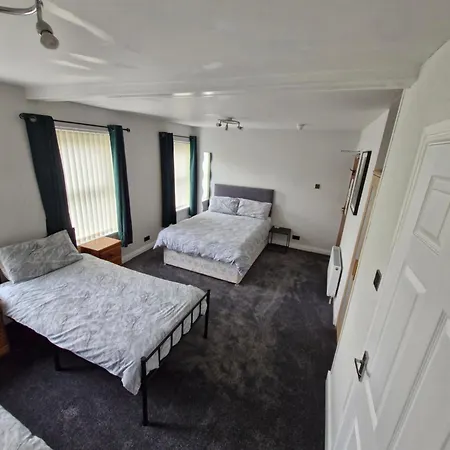 The Clevedon Bed & Breakfast Blackpool Exterior photo